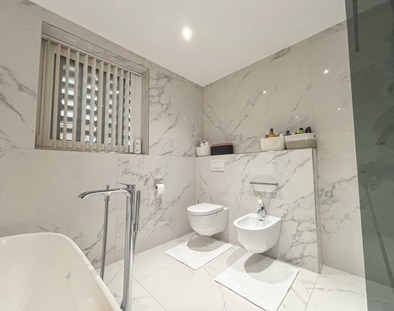 PHOTO-2026-04-05-17-07-37 4.jpg